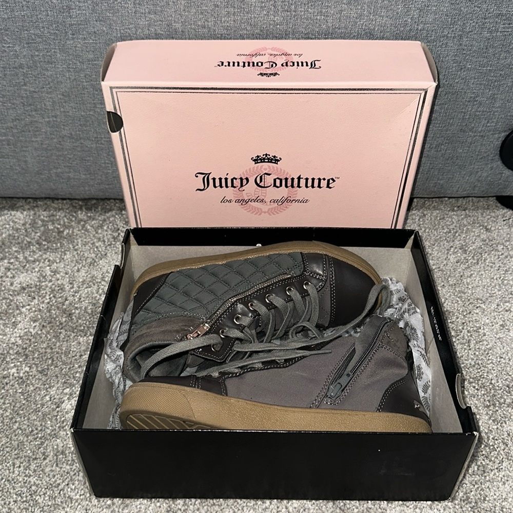 Woman’s Juicy Couture Boots -Sz 7.5